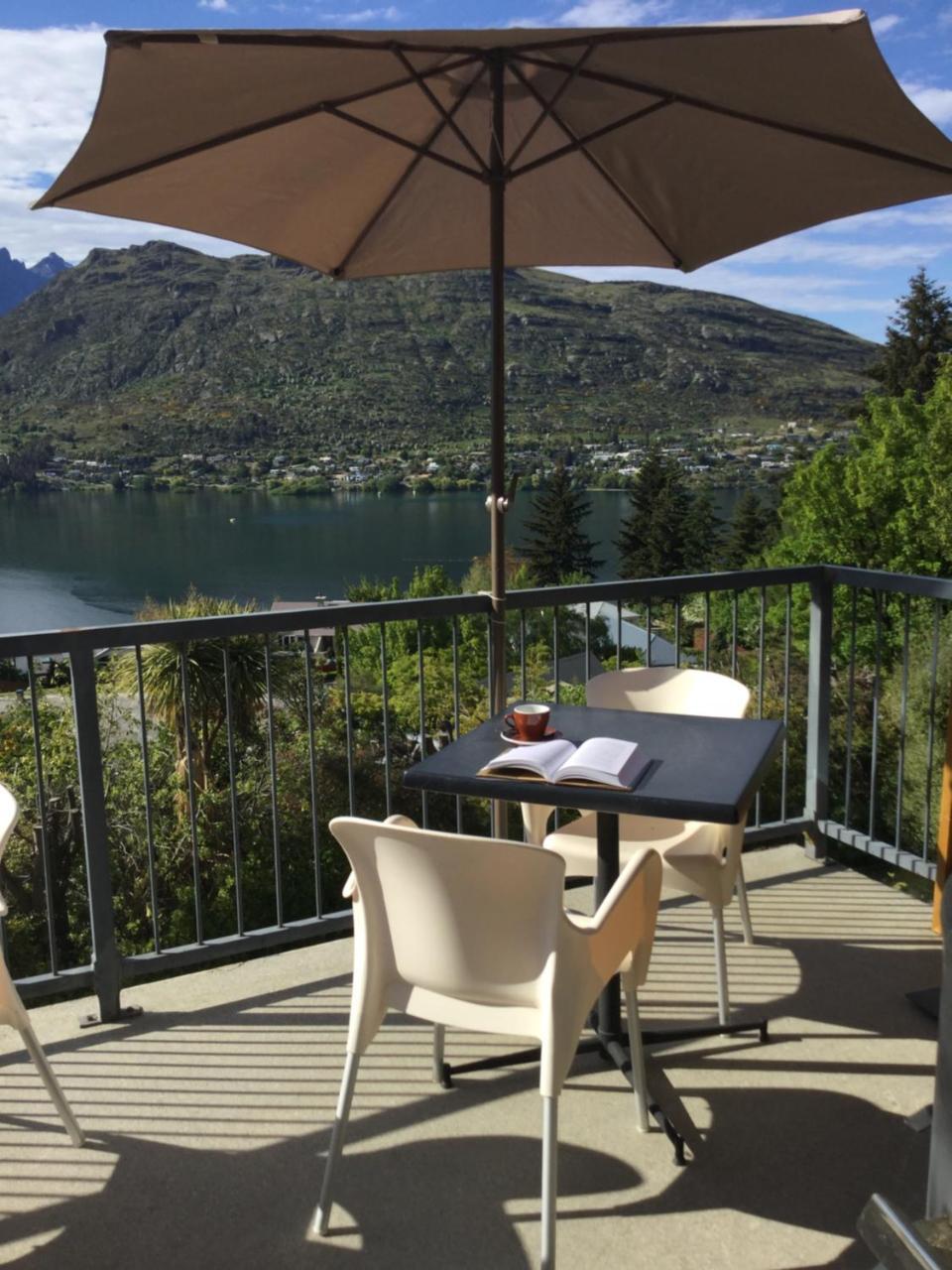 The Embassy B&B Queenstown Zewnętrze zdjęcie