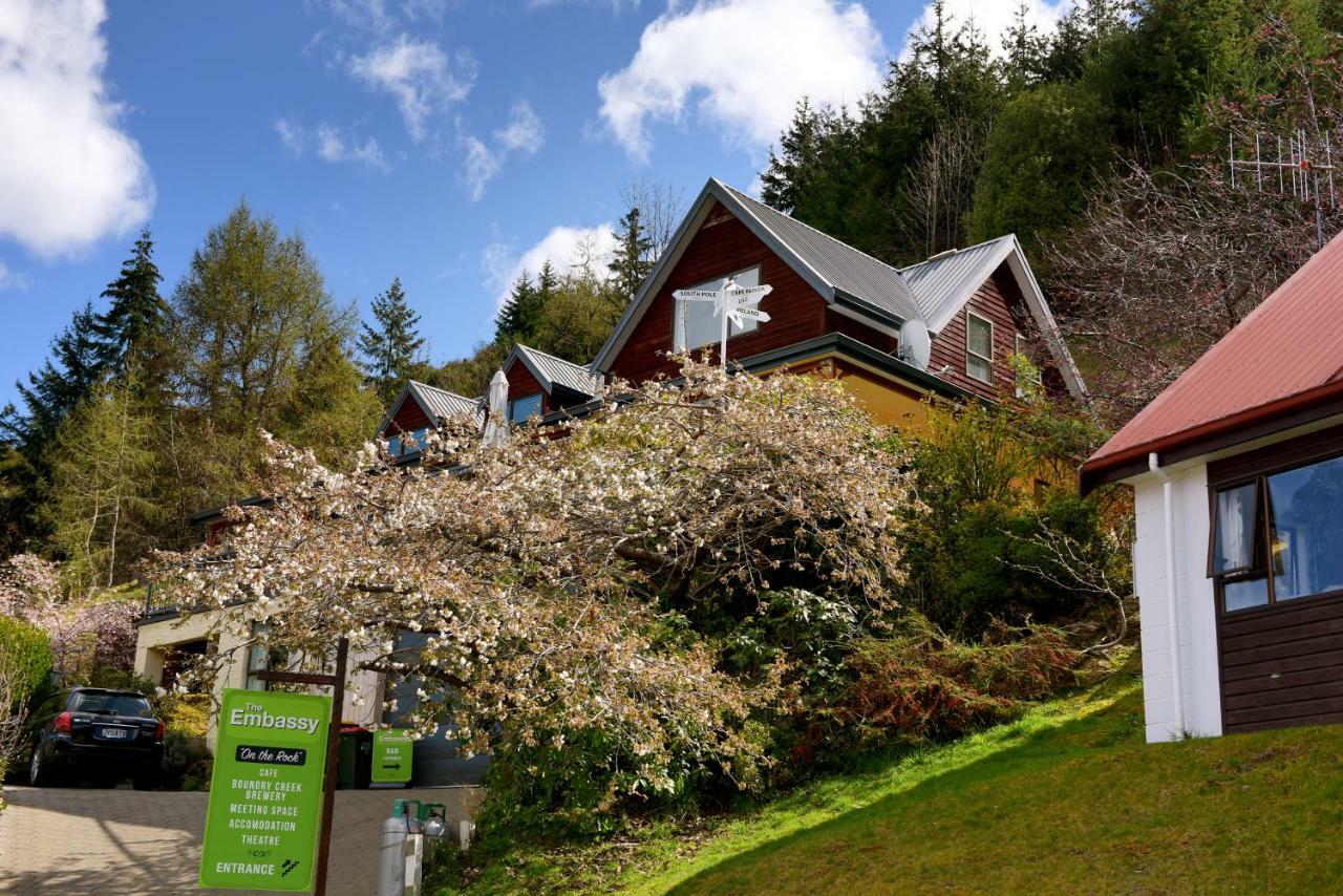 The Embassy B&B Queenstown Zewnętrze zdjęcie